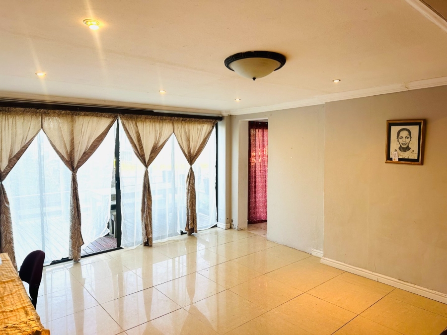 To Let 3 Bedroom Property for Rent in Loerie Park Western Cape